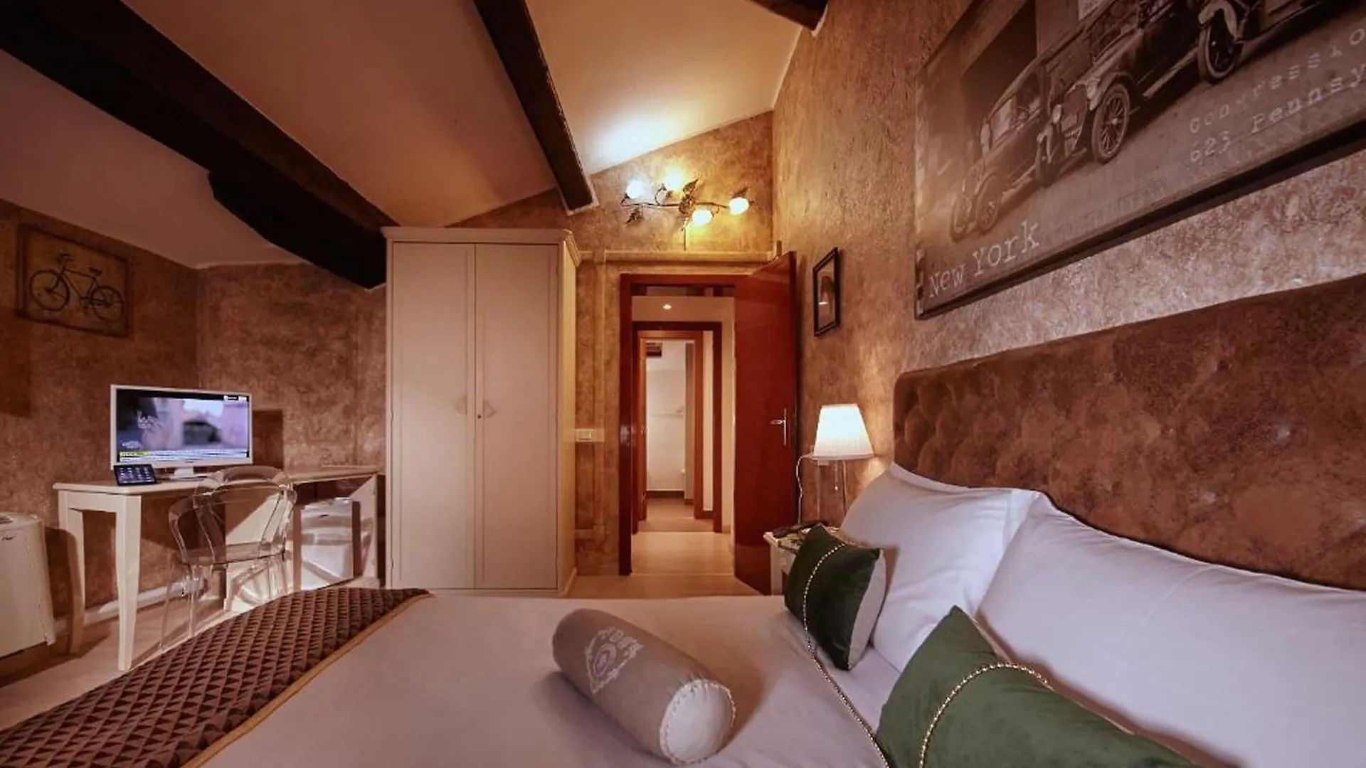 פיזה Villa Tower Inn מלון
